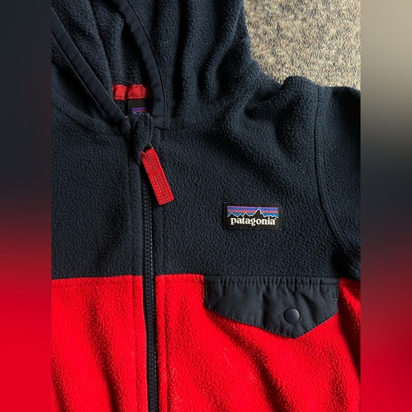 2T Patagonia Fleece Zip Up Navy and Red Toddler Jacket - Picture 3 of 9